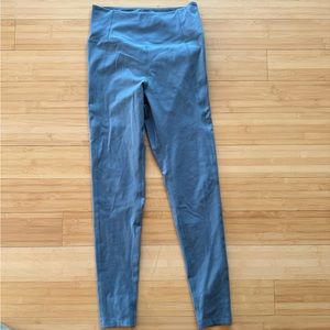 High Rise Compressive Legging Girlfriend Collective size medium, lagoon color.